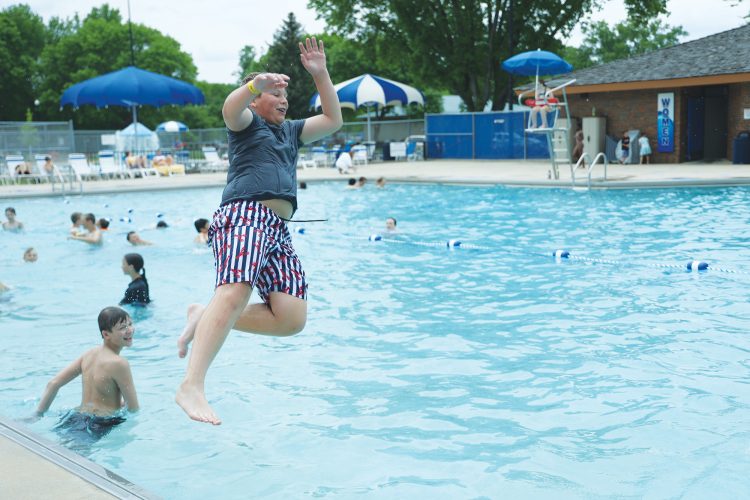 A cool start at Aquatic Center News, Sports, Jobs Marshall Independent